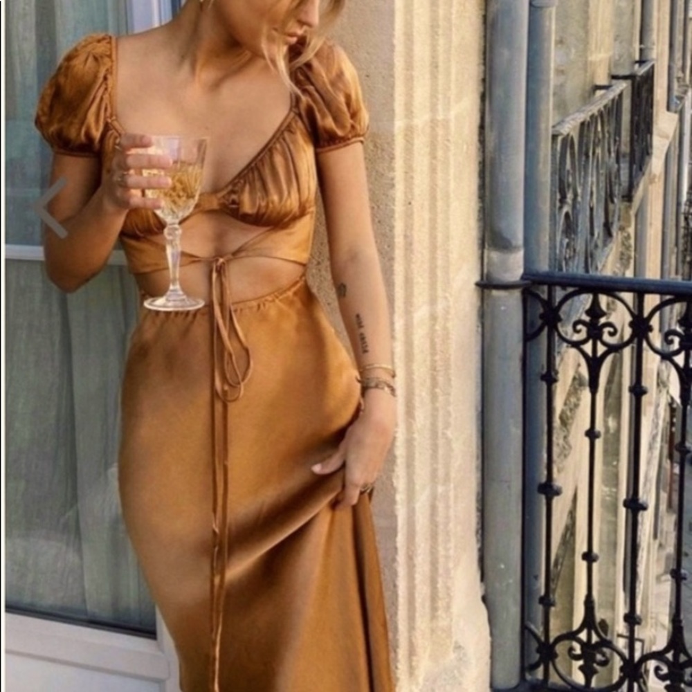 Au Revoir Verge Girl cutout dress